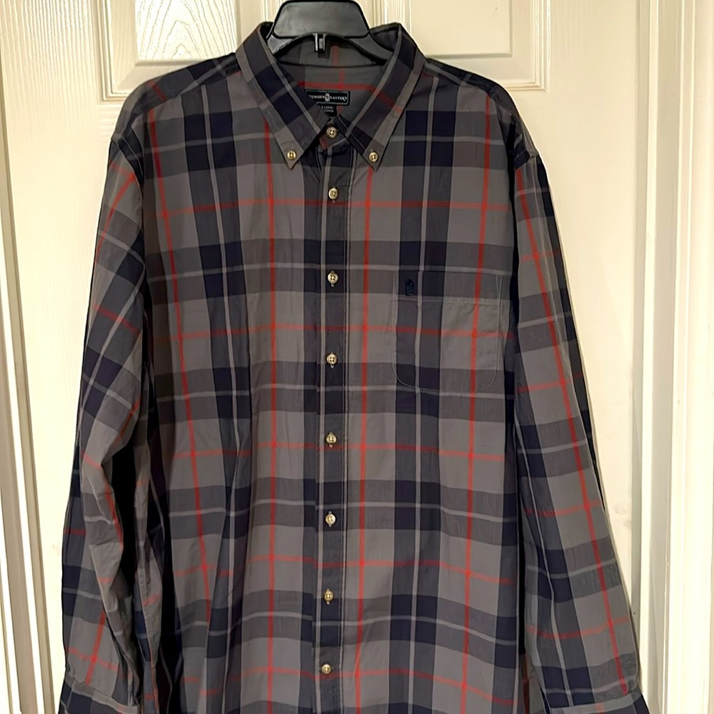 Men’s XL Brewer’s Lantern grey plaid ls button down, great condition